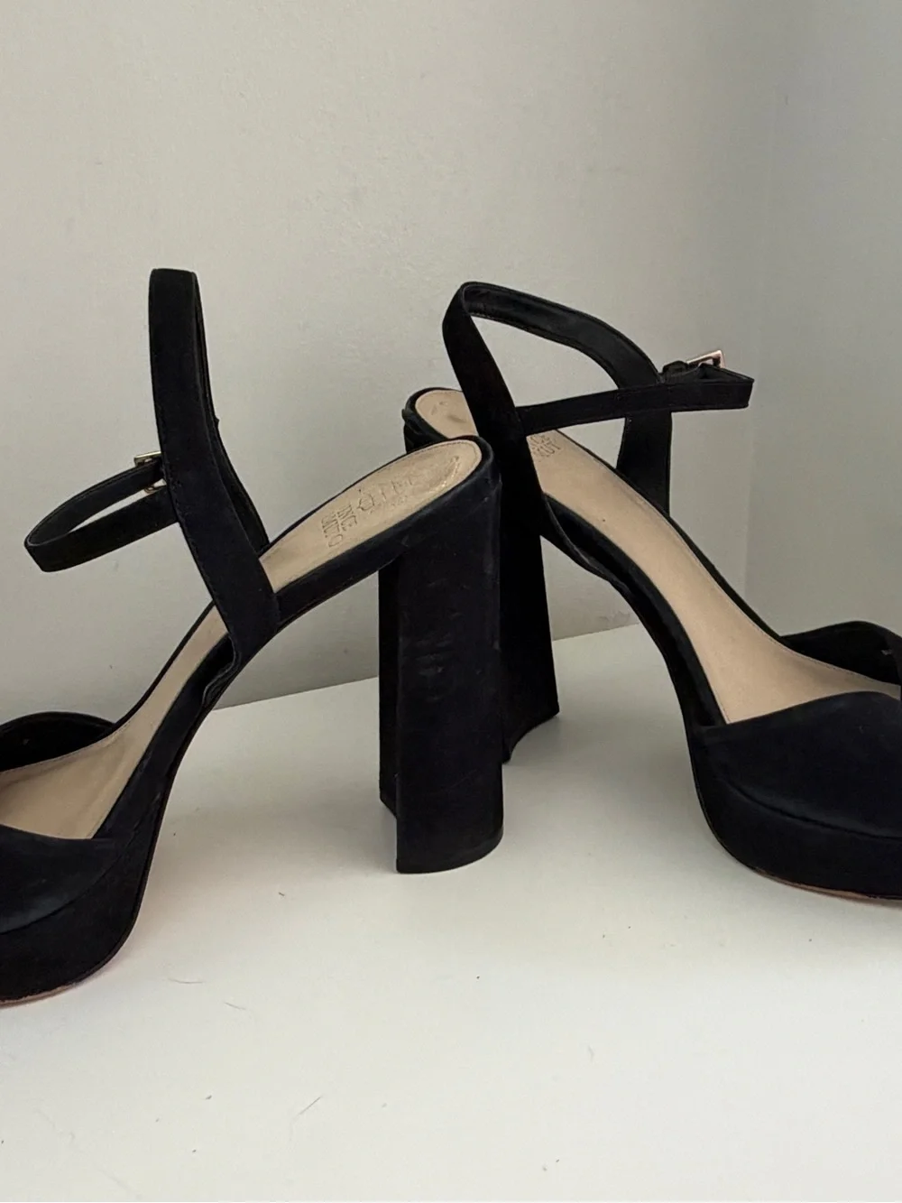 Vince Camuto Black Suede Platform Sandals w Ankle Strap & Block Heel - Size 11